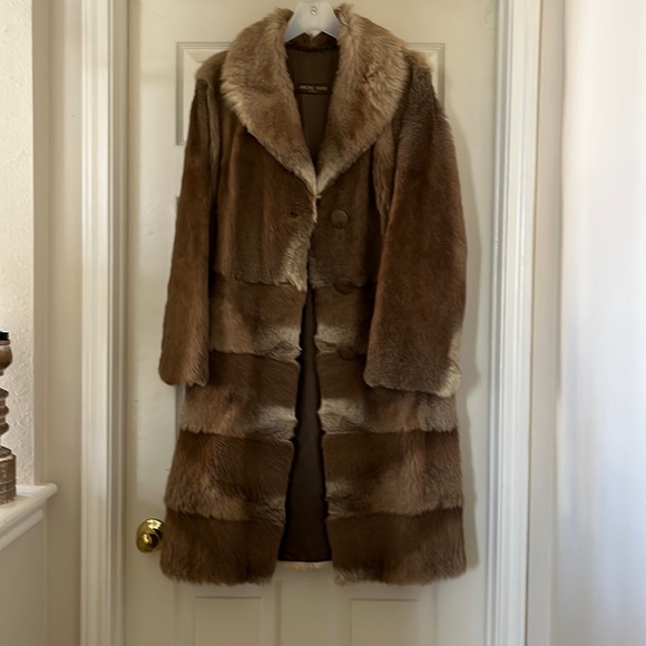 Artic Furs of Sydney | Jackets \u0026 Coats 